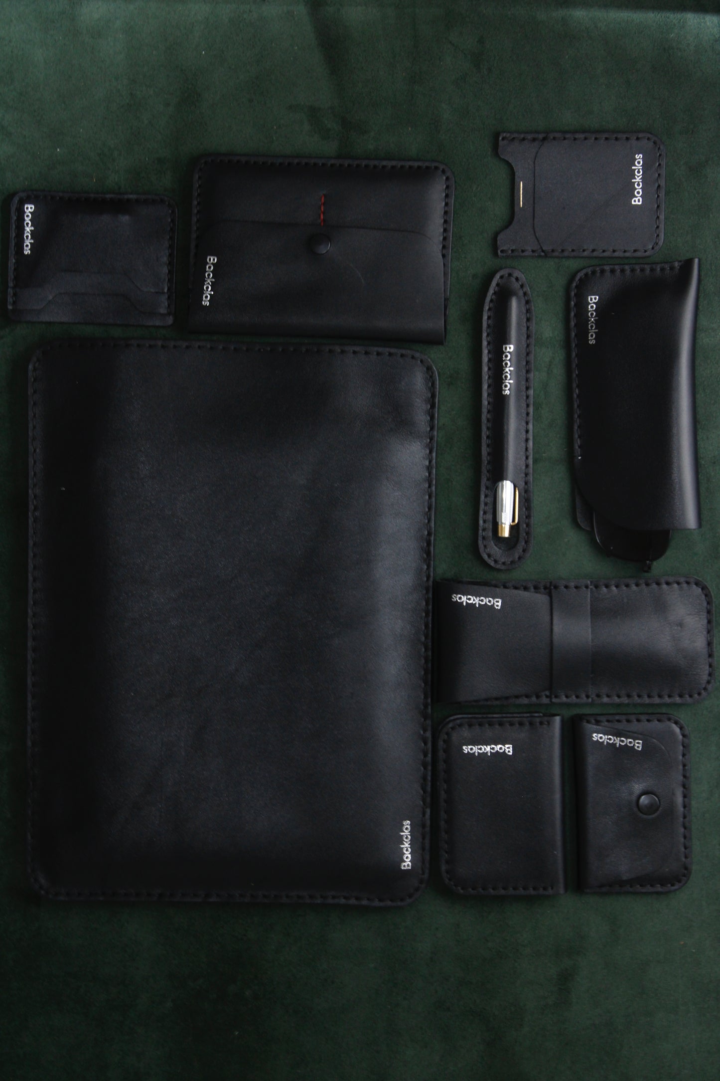 Full Siyah Deri 13 İnç MacBook Kılıfı - Full Siyah Deri Koleksiyonu