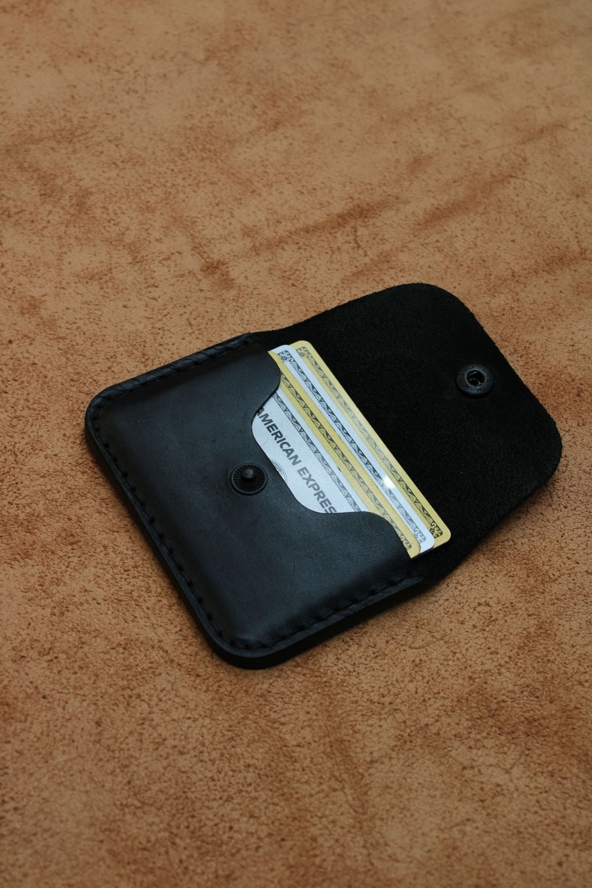 The Classic Black F3 - Full Siyah Deri Koleksiyonu