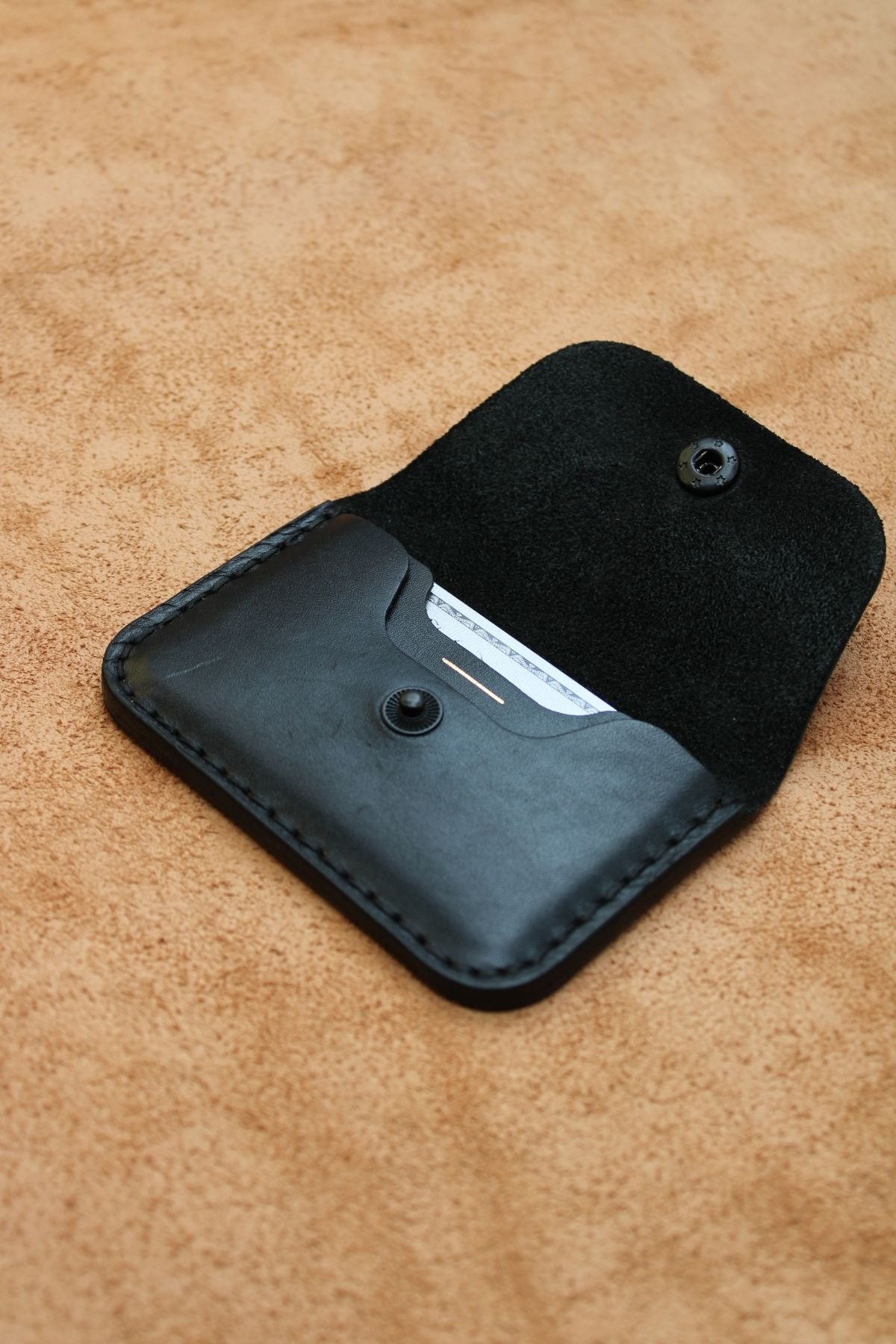 The Classic Black F3 - Full Siyah Deri Koleksiyonu